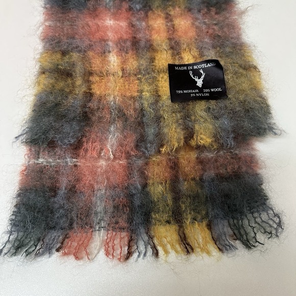 Vintage Mohair Wool Made In Scotland Ombre Striped Fringe Scarf Fuzzy Cozy 52" - Picture 3 of 5